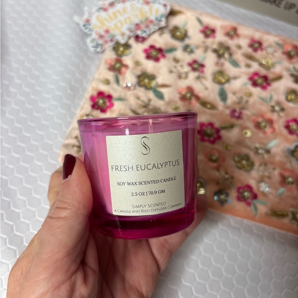 Self Care in Pink Bundle 5 Pieces - Picture 7 of 8